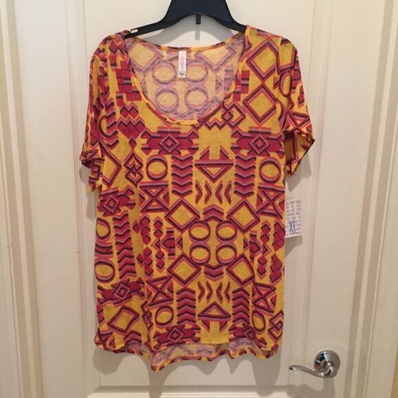 Lularoe Classic Tee   - Picture 1 of 6